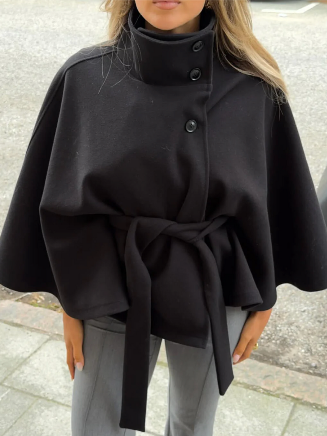 Sabella | Elegant Cape Coat